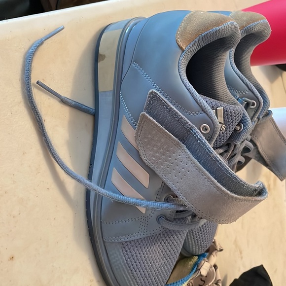 Lifters - Picture 2 of 5